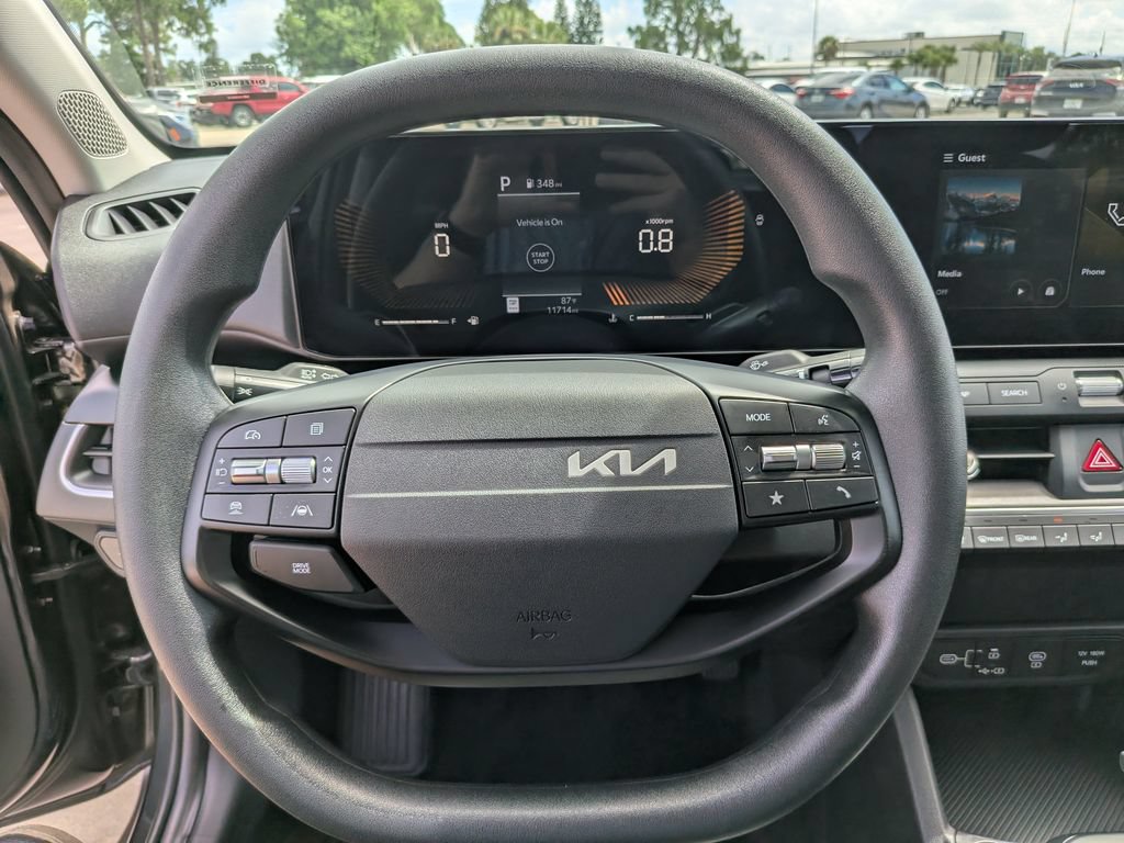 Certified 2025 Kia K4 FWD image 27