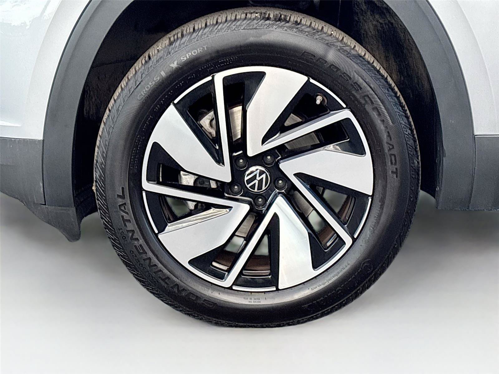 Used 2025 Volkswagen Atlas SE FWD image 34