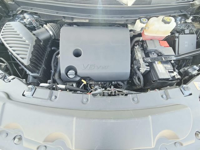 Used 2019 Chevrolet Traverse LT FWD image 16
