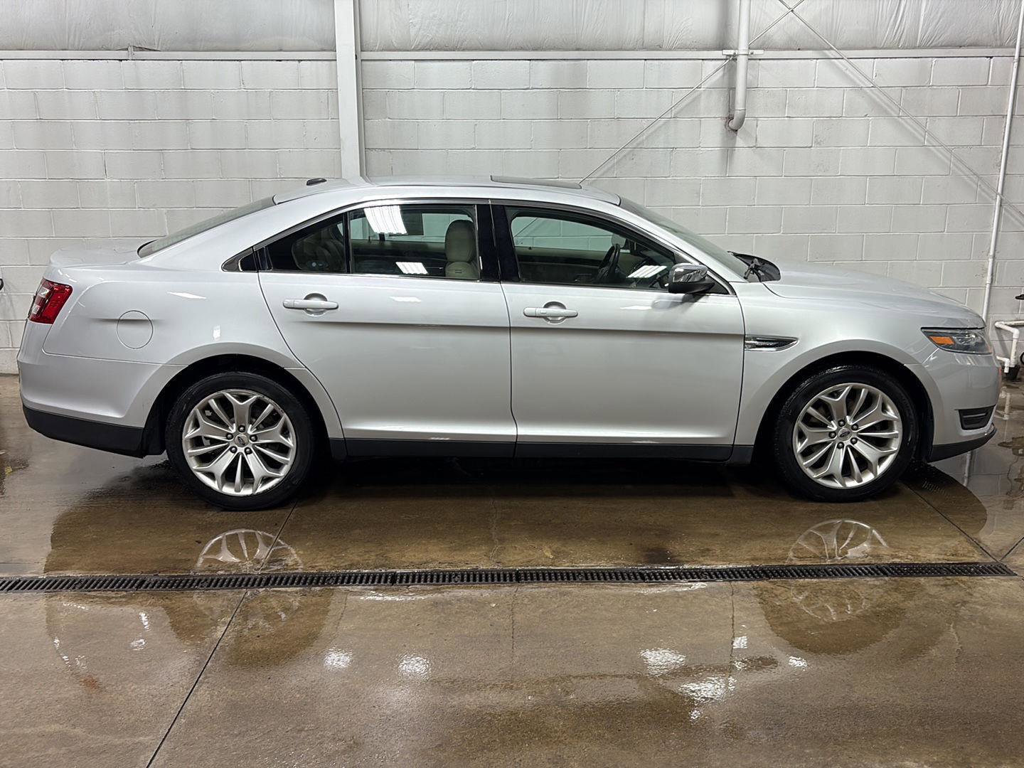 Used 2019 Ford Taurus Limited