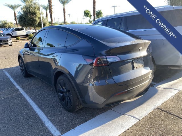 Used 2025 Tesla Model Y Long Range RWD image 2