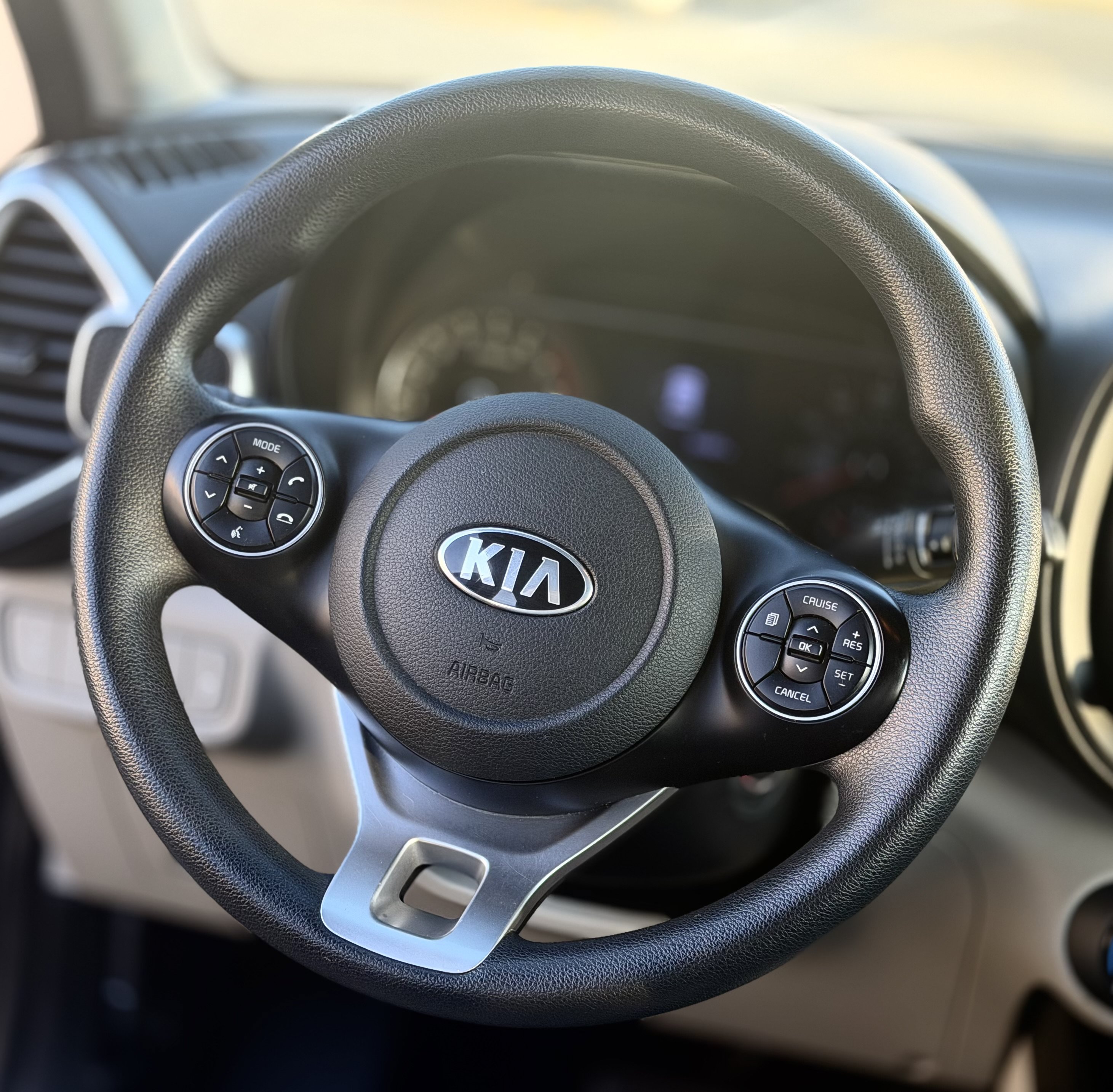 Used 2020 Kia Soul LX FWD image 20