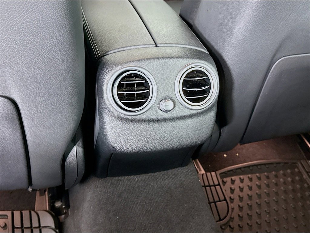 Used 2021 Mercedes-Benz C 300 4MATIC Sedan image 24