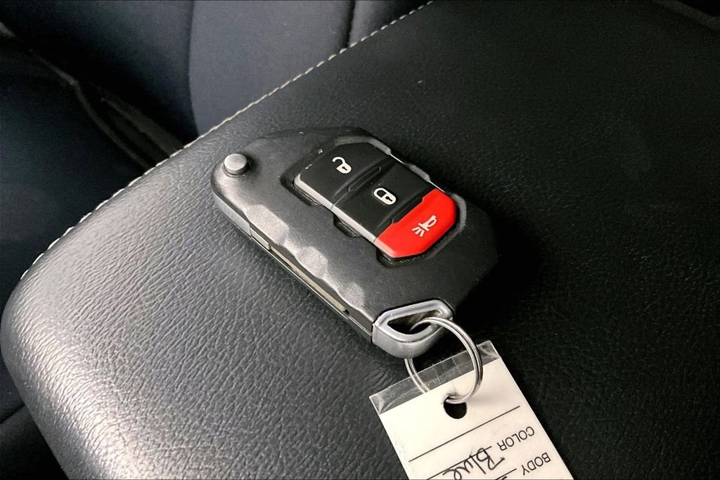 Used 2020 Jeep Wrangler Unlimited Sahara image 13