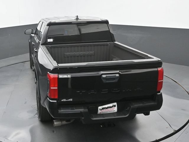 Used 2024 Toyota Tacoma SR5 AWD/4WD image 28