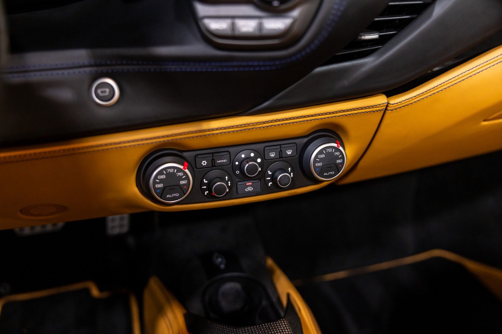 Used 2019 Ferrari 488 Spider image 49