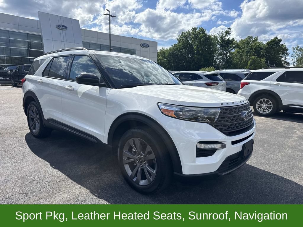 Used 2022 Ford Explorer XLT w/ Equipment Group 202A AWD/4WD image 11