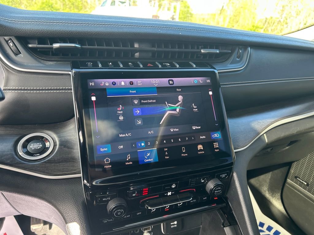 Used 2023 Jeep Grand Cherokee L Limited w/ Trailer Tow Group (B) AWD/4WD image 32