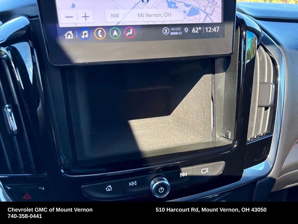 Used 2023 Chevrolet Traverse RS image 36