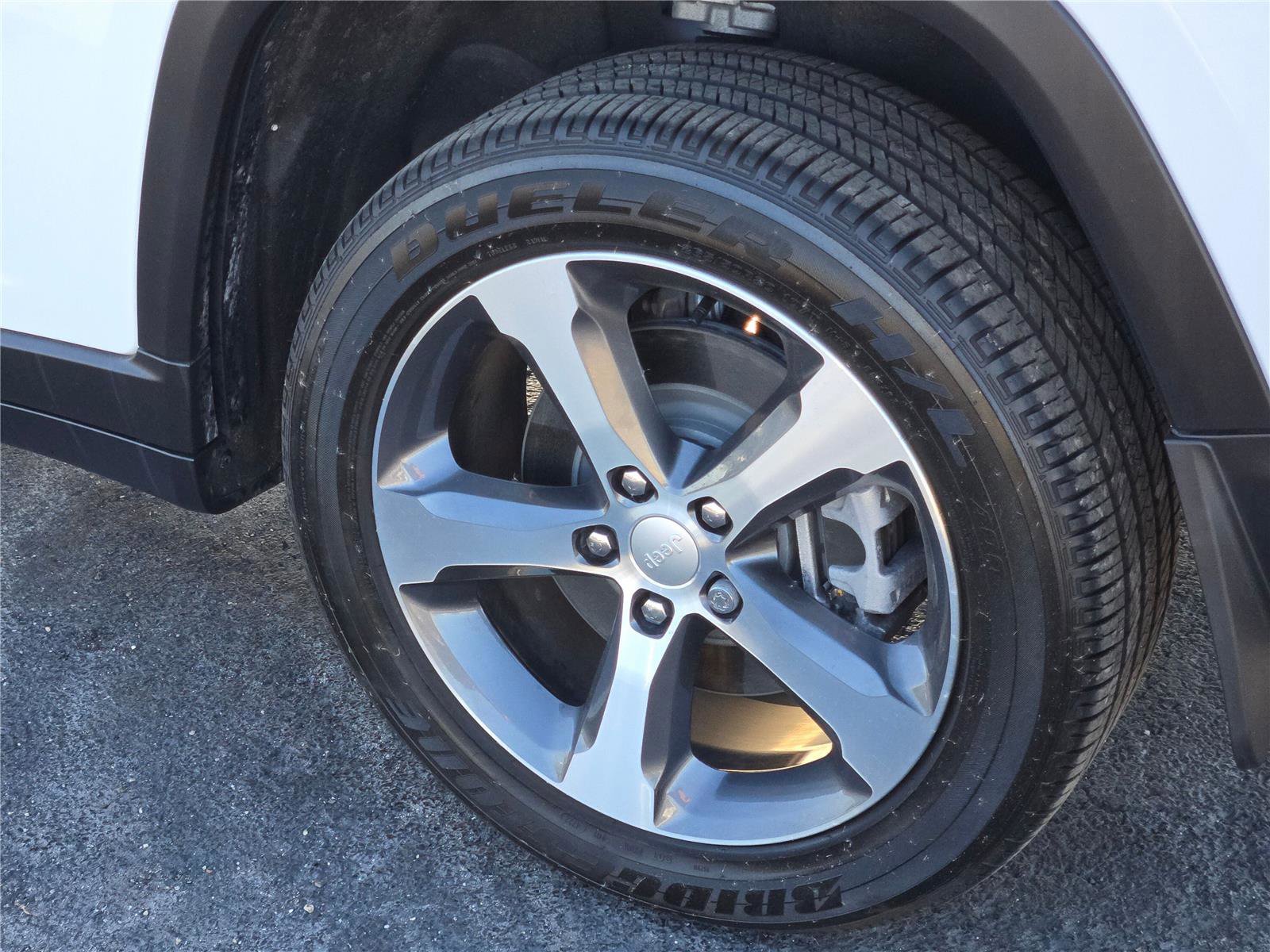 Used 2022 Jeep Grand Cherokee Limited 4xe image 18