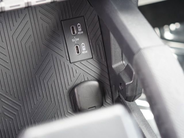 Certified 2025 Toyota Tacoma TRD Off-Road AWD/4WD image 35