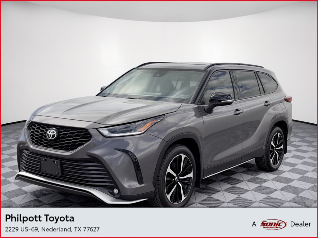 Used 2022 Toyota Highlander XSE
