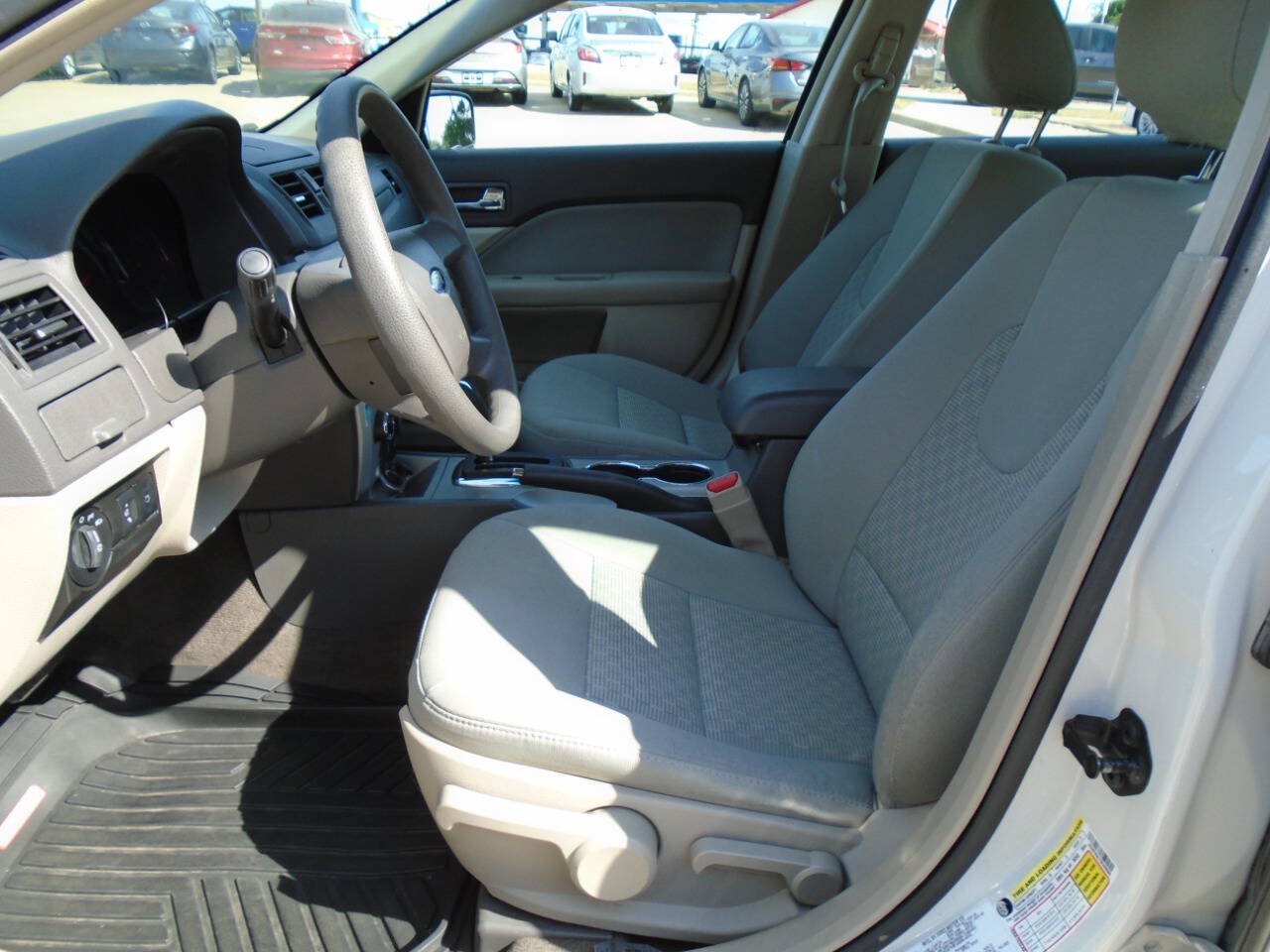 Used 2012 Ford Fusion S FWD image 9