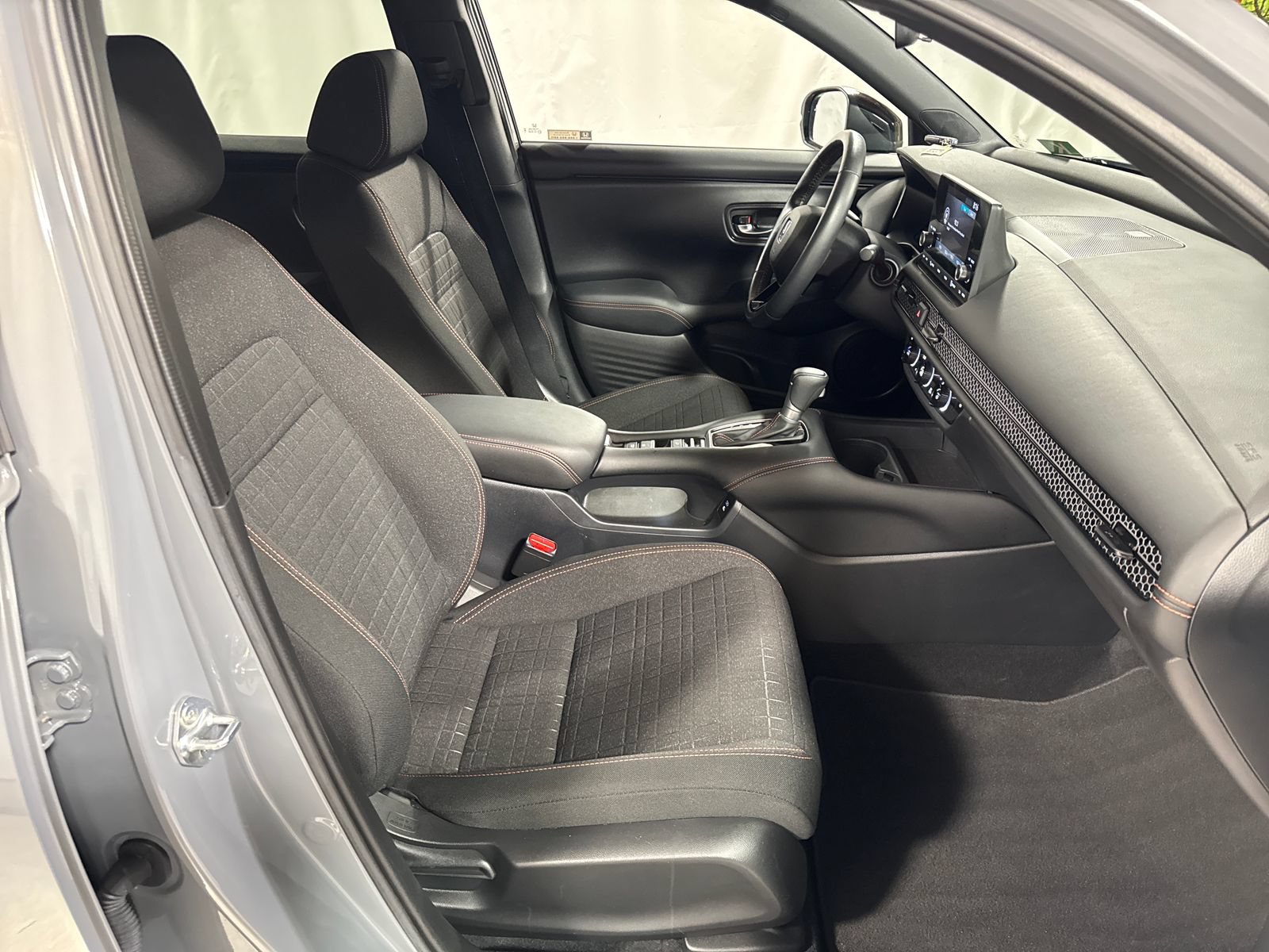 Certified 2024 Honda HR-V Sport image 27