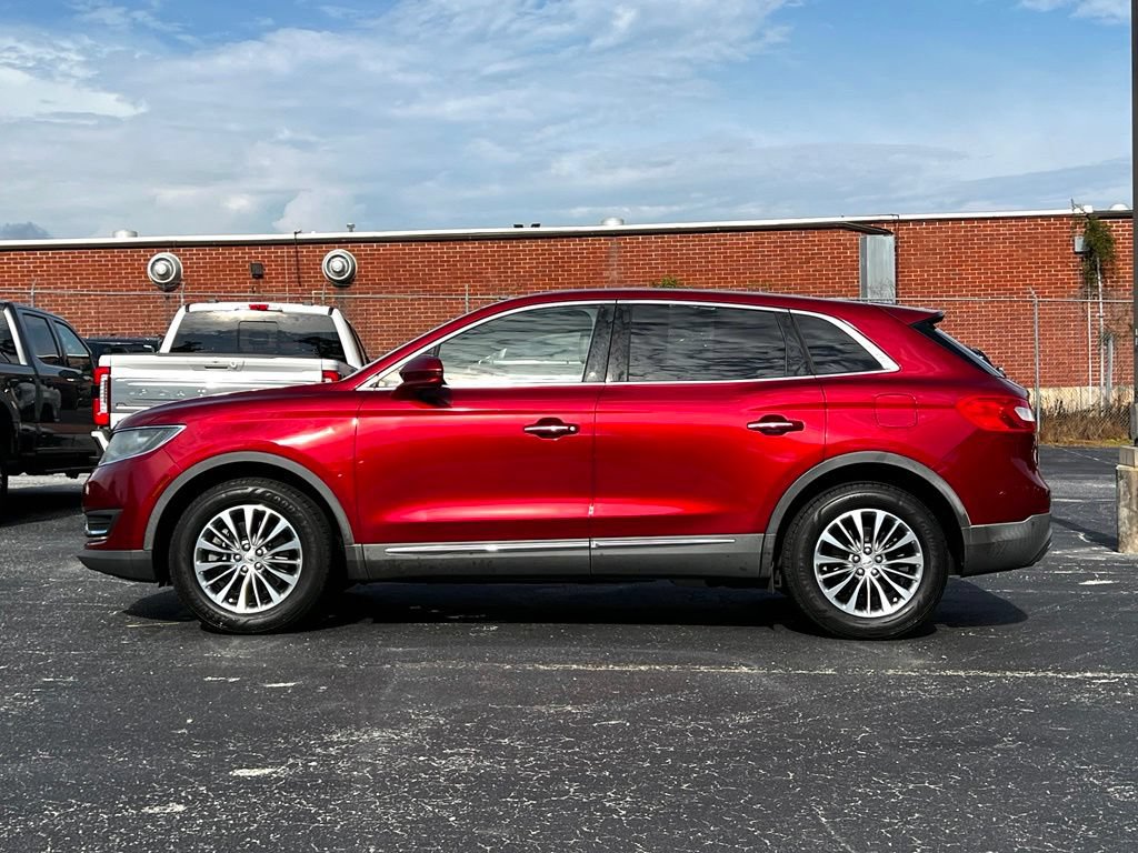 Used 2017 Lincoln MKX Select w/ Select Plus Package FWD image 2