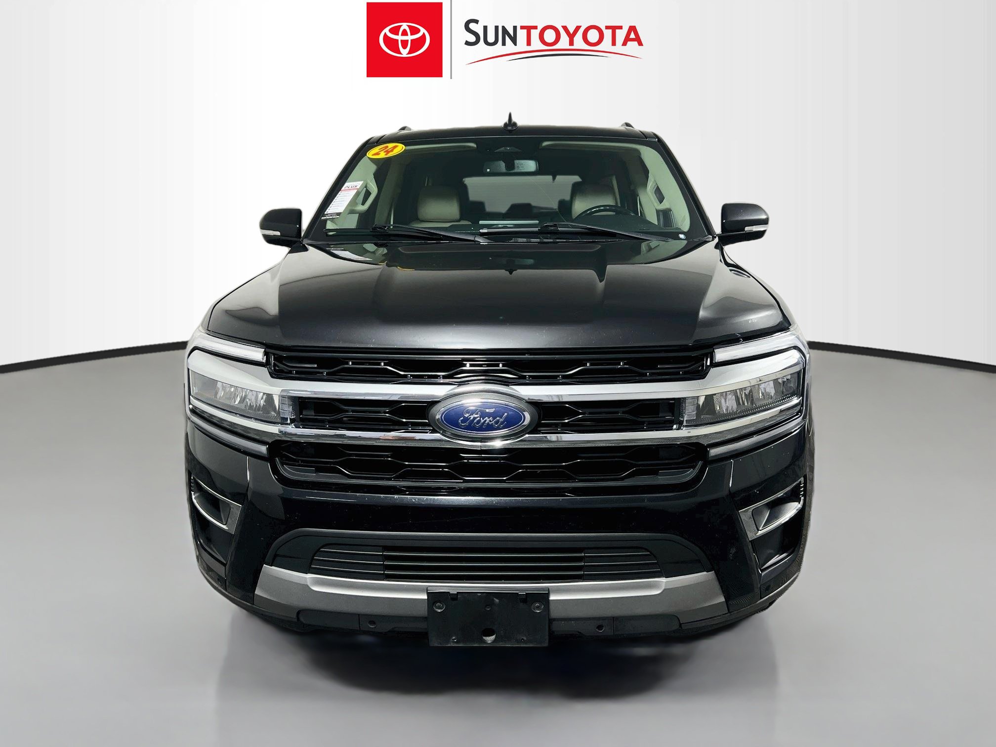 Used 2024 Ford Expedition Limited AWD/4WD image 10