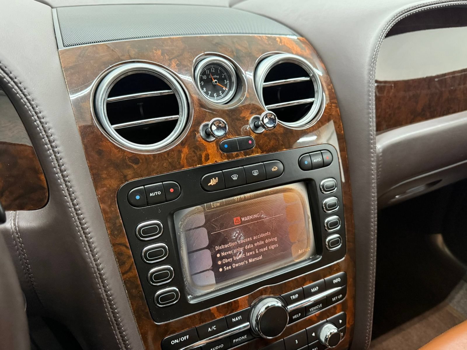 Used 2006 Bentley Flying Spur Flying Spur AWD/4WD image 25