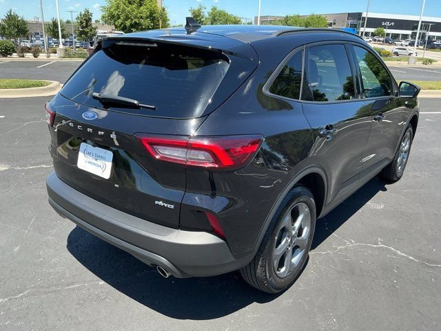 Used 2025 Ford Escape ST-Line AWD/4WD image 3