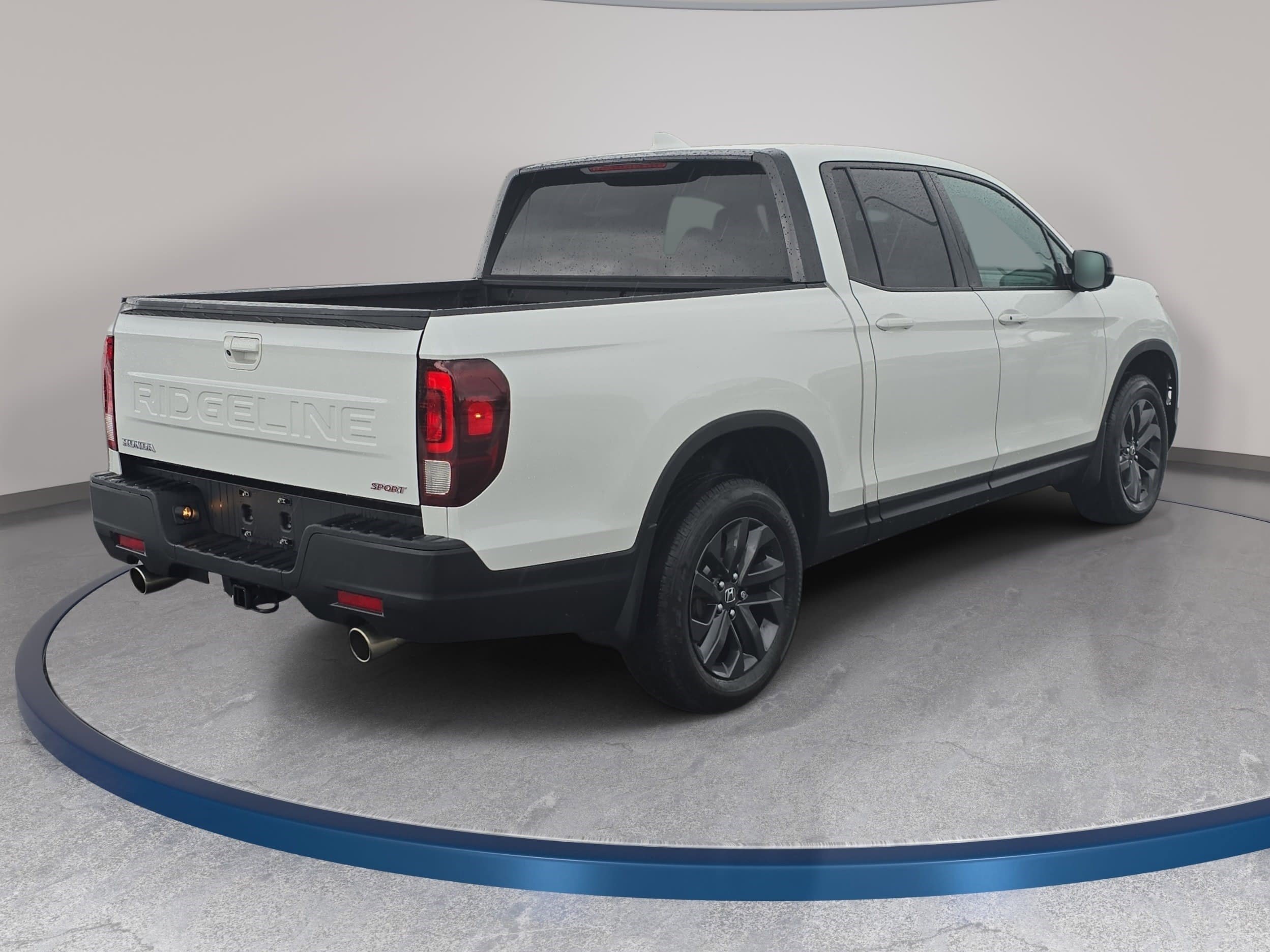 Used 2024 Honda Ridgeline Sport image 5