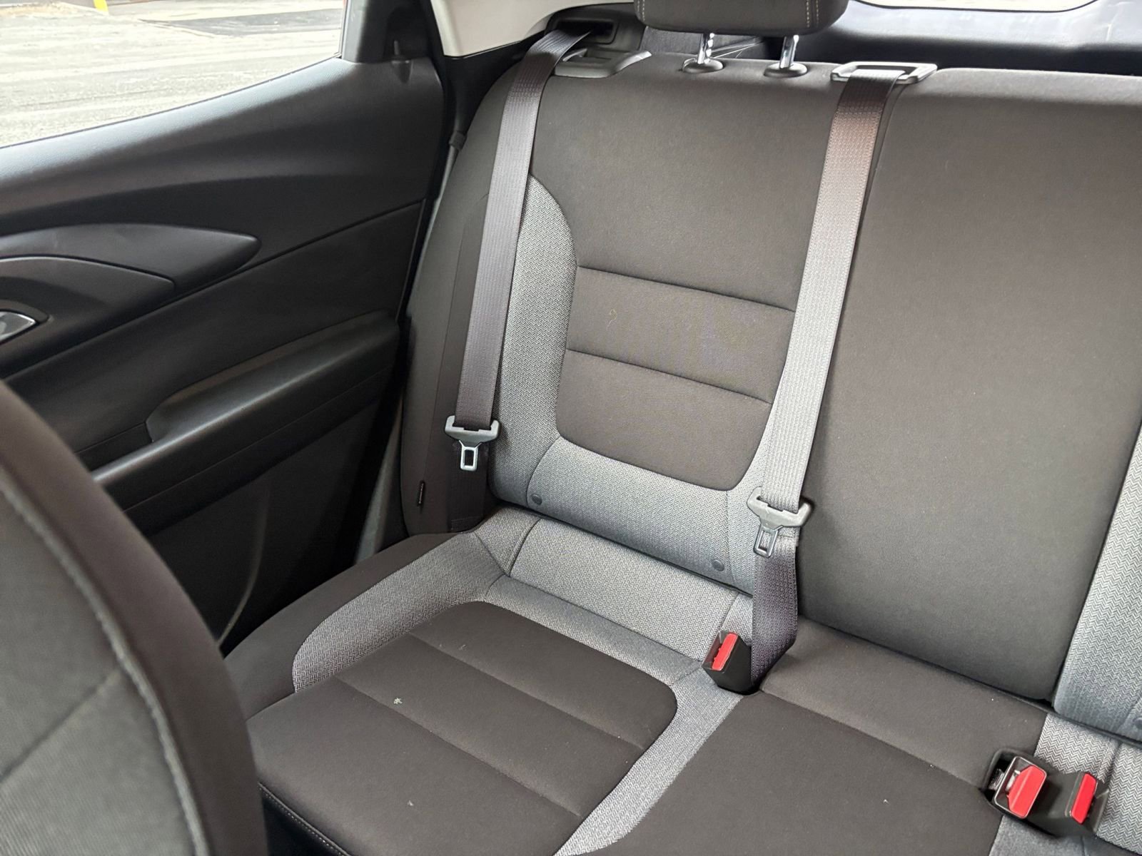 Used 2025 Chevrolet TrailBlazer LT image 33