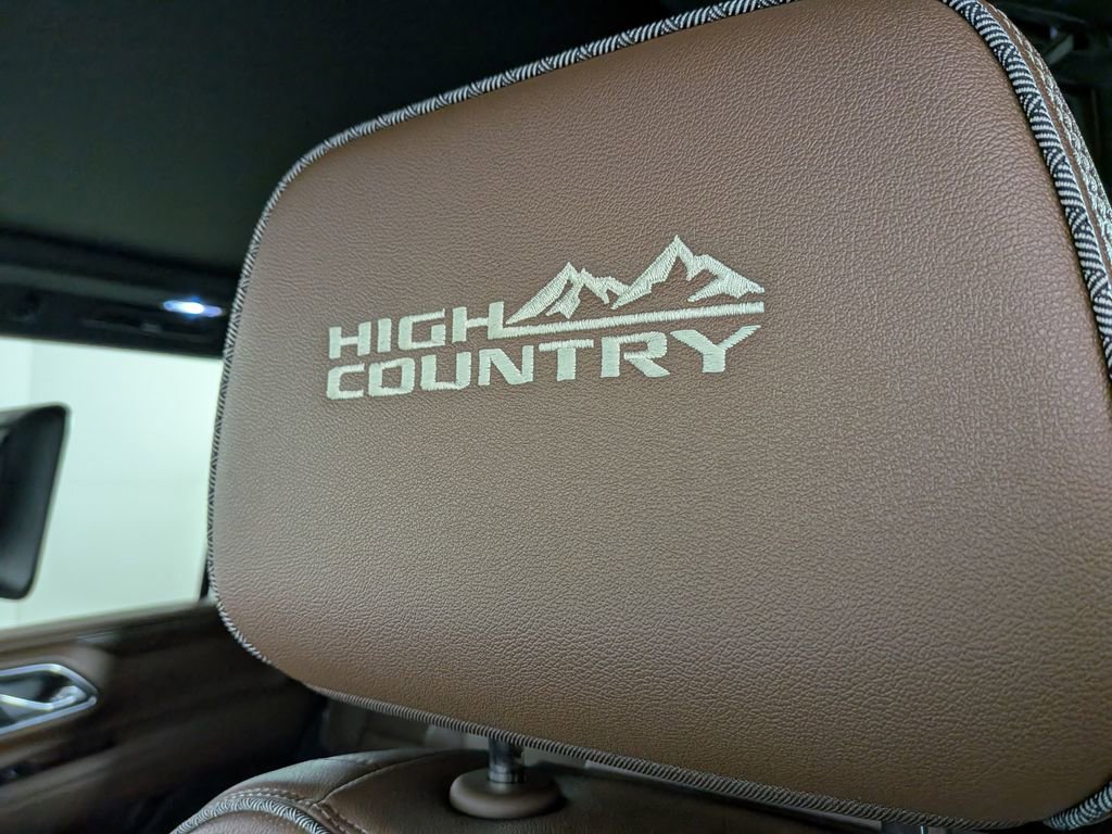 Certified 2024 Chevrolet Tahoe High Country w/ Advanced Technology Package image 19