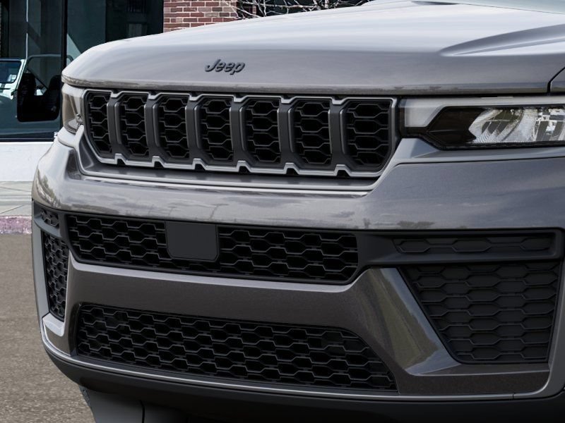 New 2026 Jeep Grand Cherokee Altitude AWD/4WD image 11