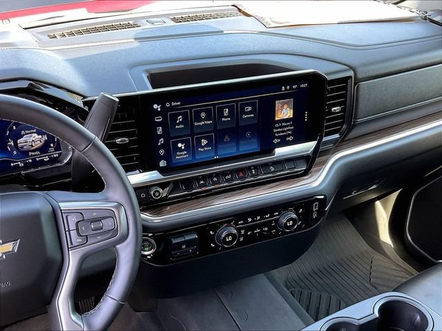 Used 2025 Chevrolet Silverado 1500 LT AWD/4WD image 6