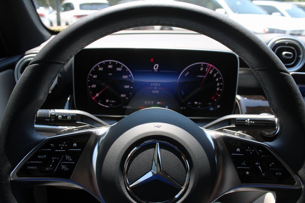 Certified 2025 Mercedes-Benz GLC 350e image 31