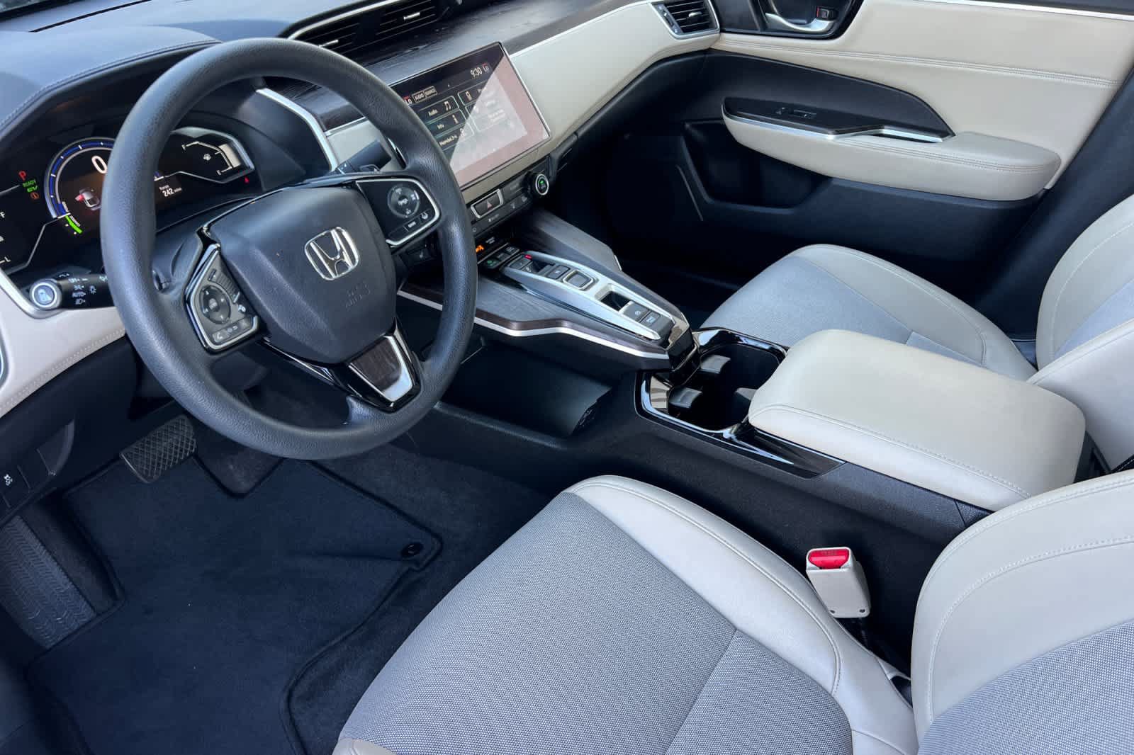 Used 2018 Honda Clarity Plug-In Hybrid image 11