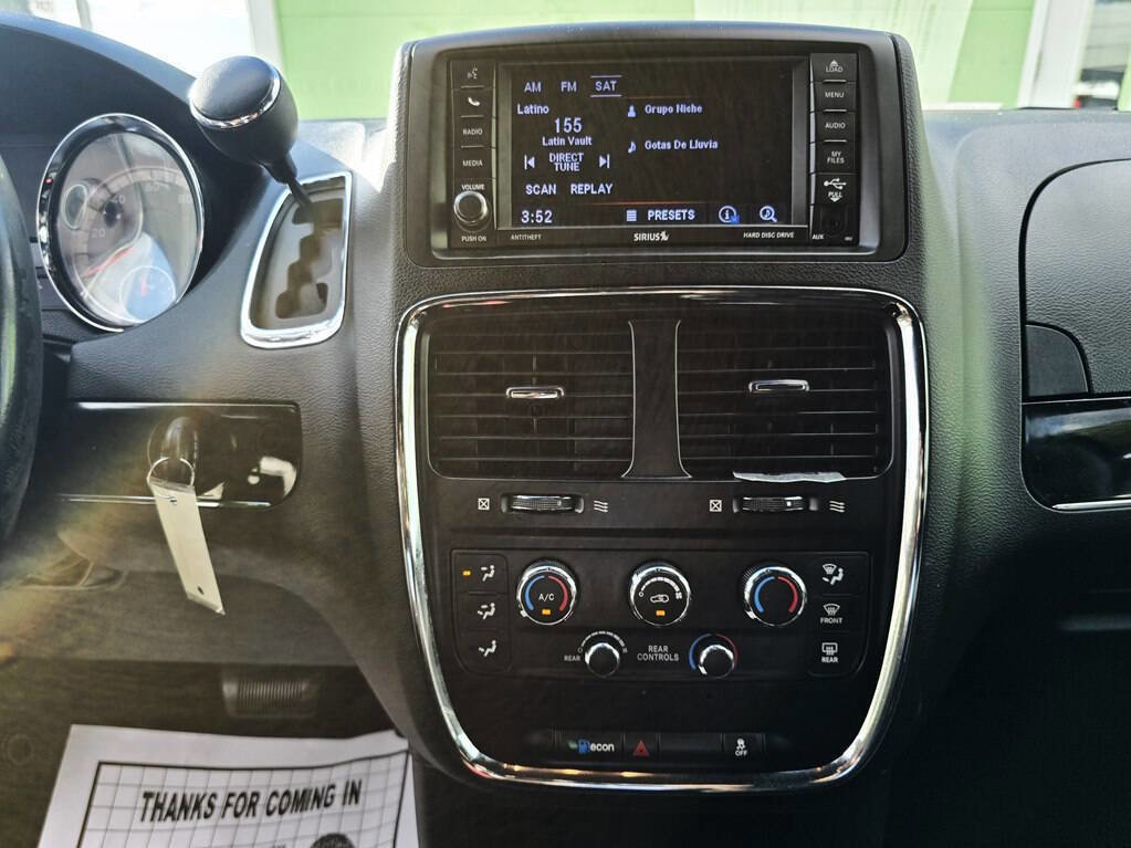 Used 2019 Dodge Grand Caravan SE FWD image 20