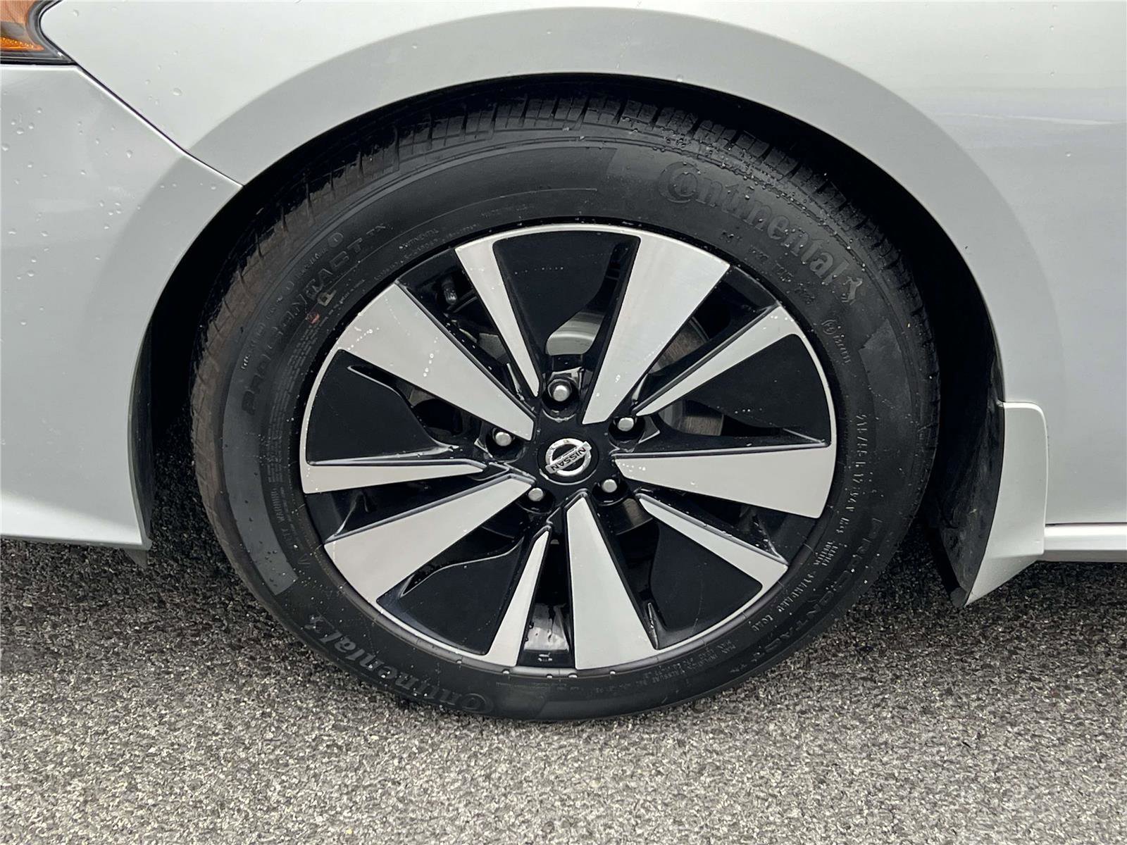 Certified 2021 Nissan Altima 2.5 SV w/ SV Premium Package image 10