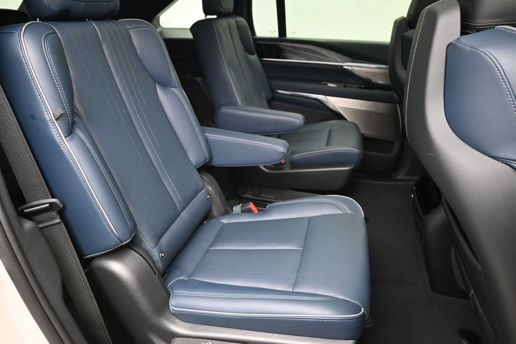 Used 2026 Cadillac Escalade IQ Sport 2 AWD/4WD image 32