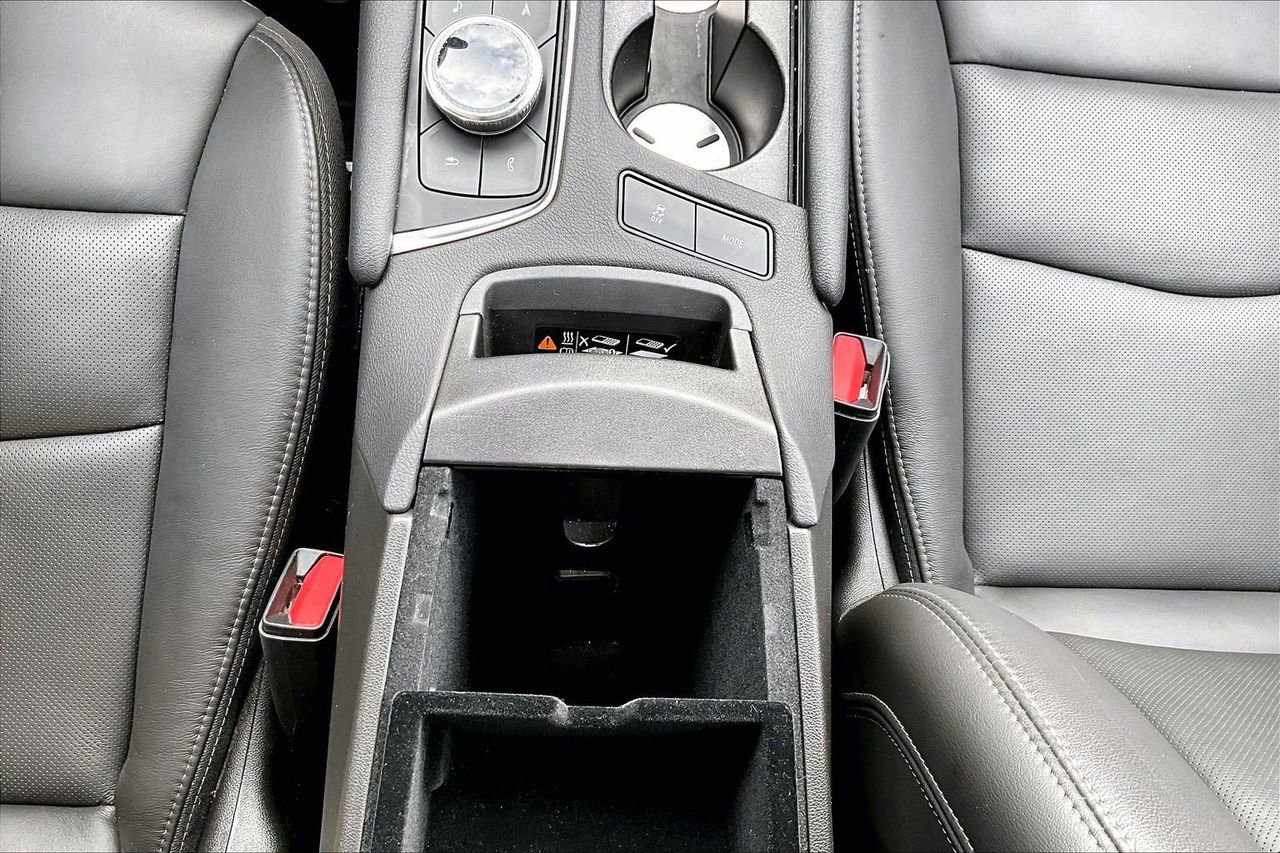 Used 2024 Cadillac XT6 Sport image 18