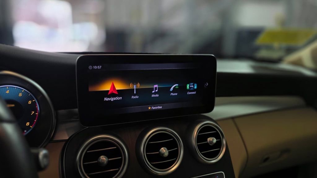 Used 2021 Mercedes-Benz C 300 4MATIC Sedan w/ Premium Package image 17