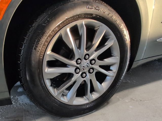 Certified 2023 Buick Enclave Avenir image 9