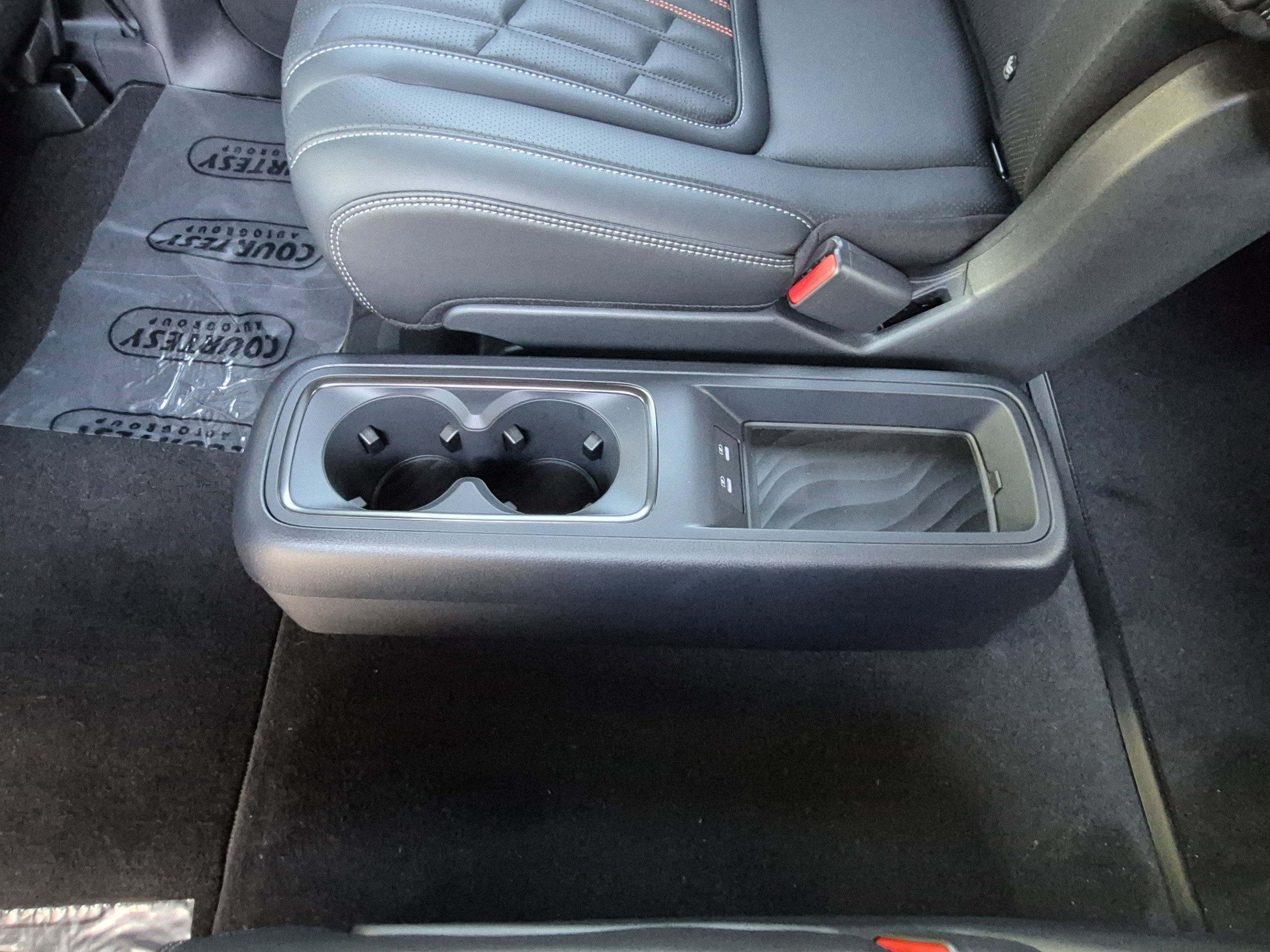 New 2026 Nissan Armada PRO-4X AWD/4WD image 17