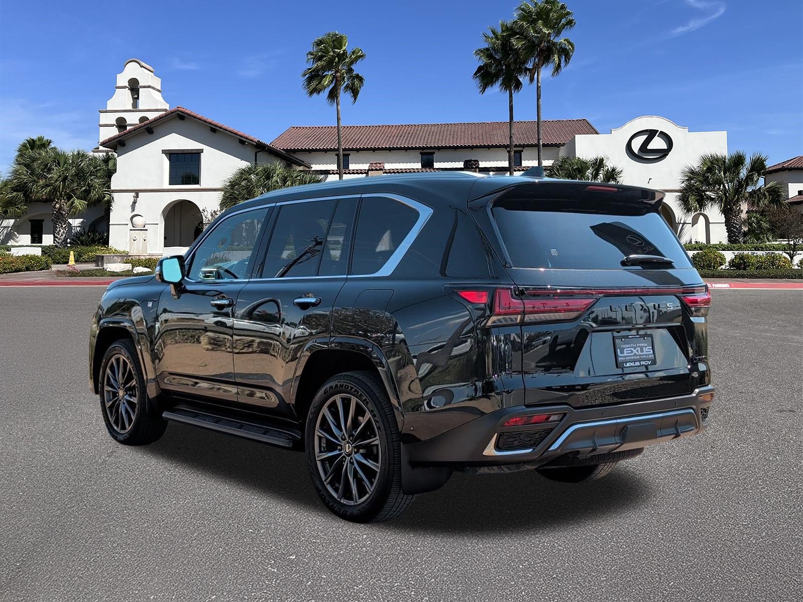Certified 2026 Lexus LX 700h F Sport AWD/4WD image 4
