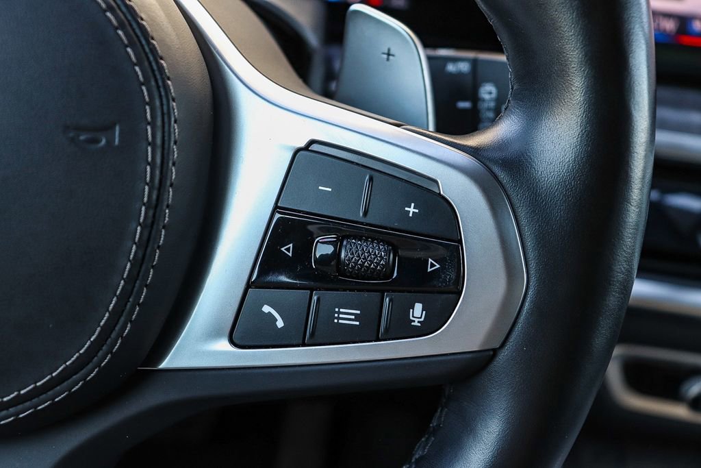 Used 2024 BMW X7 xDrive40i w/ M Sport Package image 25