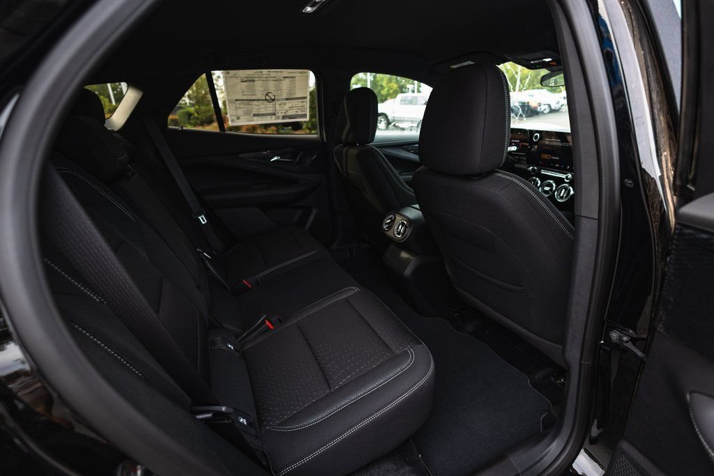 New 2025 Chevrolet Blazer EV LT w/ Midnight/Sport Edition FWD image 19