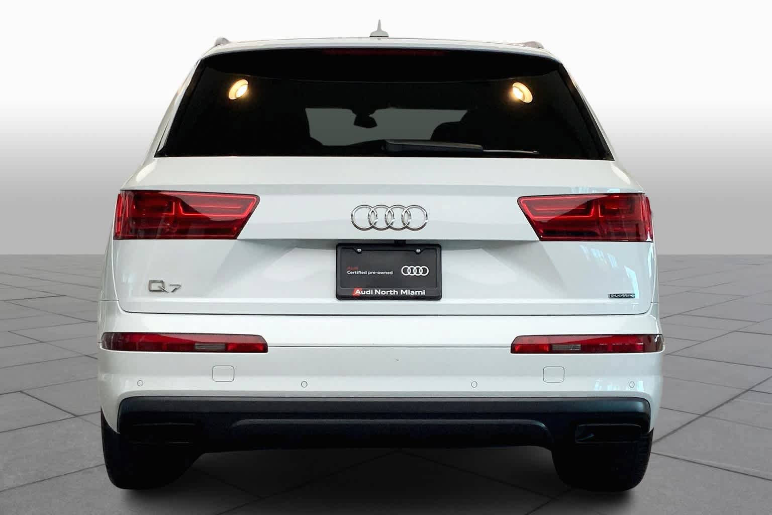 Used 2019 Audi Q7 3.0T Premium Plus w/ Premium Plus Package AWD/4WD image 4