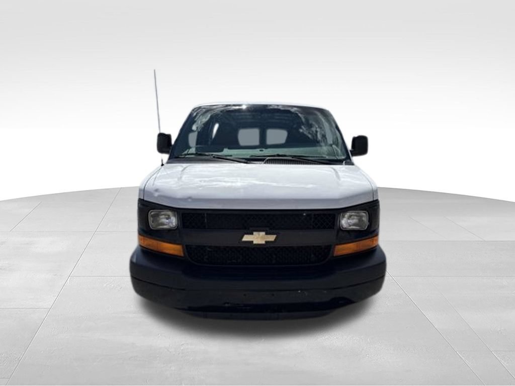 Used 2014 Chevrolet Express 2500 RWD image 11