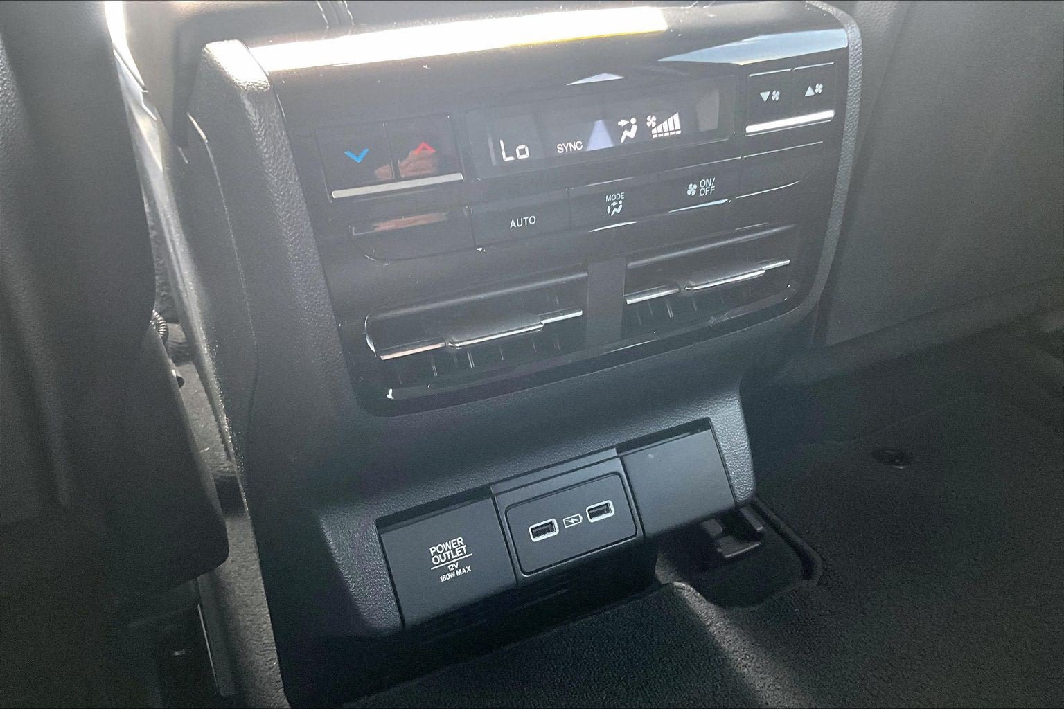 Used 2023 Acura MDX SH-AWD w/ Technology Package image 34