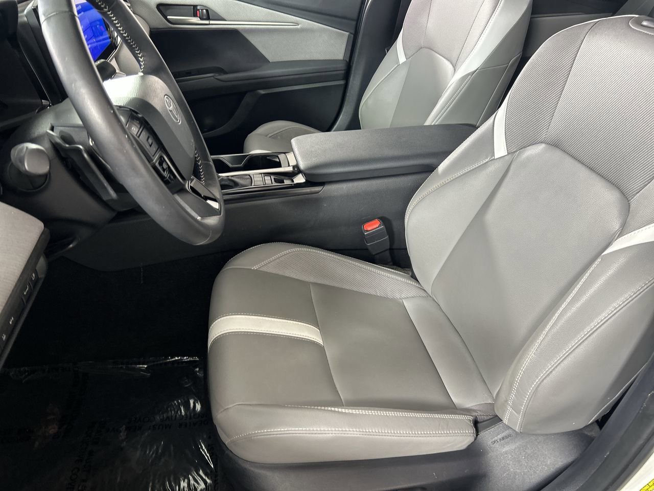 Used 2025 Toyota Camry SE w/ Multimedia Upgrade Package FWD image 21