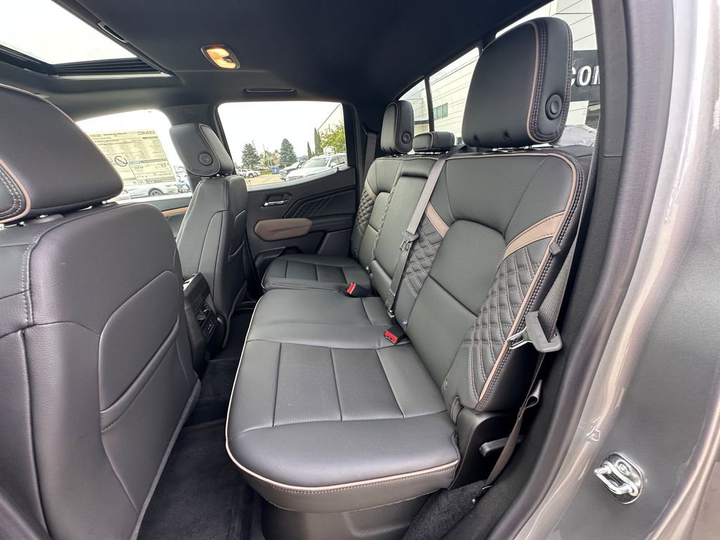 New 2026 GMC Canyon Denali image 27