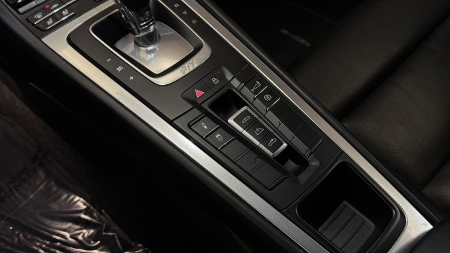 Used 2019 Porsche 911 Turbo image 12