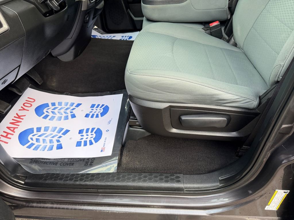 Used 2015 RAM 1500 Express image 13