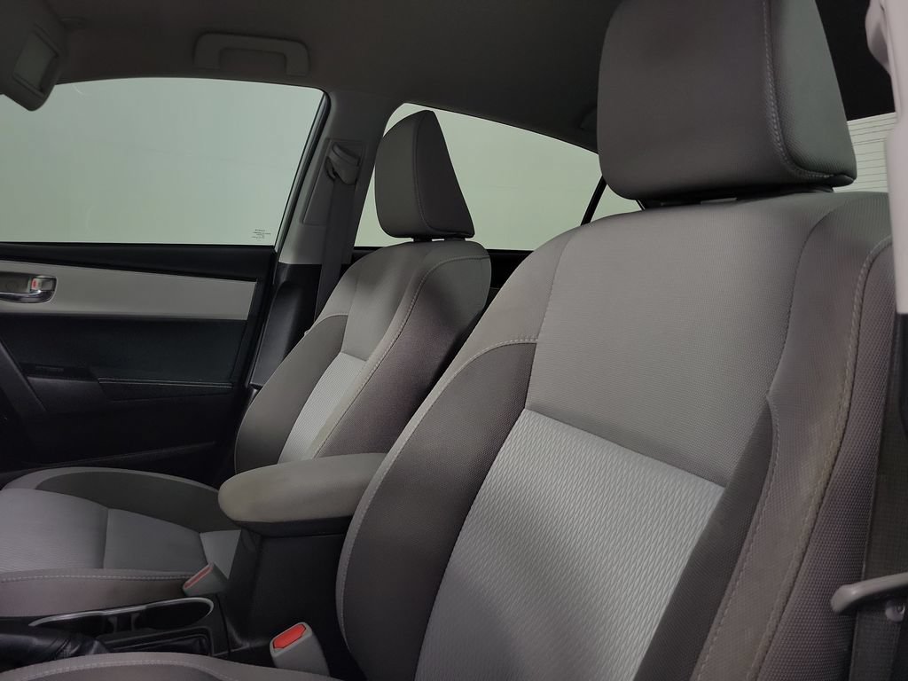 Used 2017 Toyota Corolla LE FWD image 18