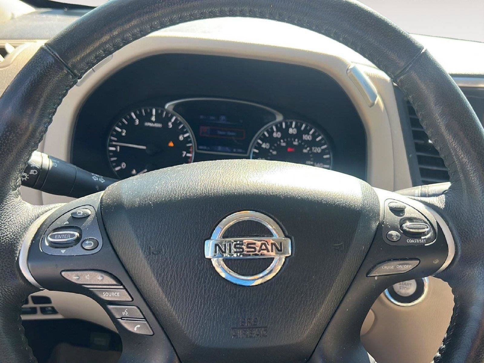 Used 2020 Nissan Pathfinder Platinum AWD/4WD image 10