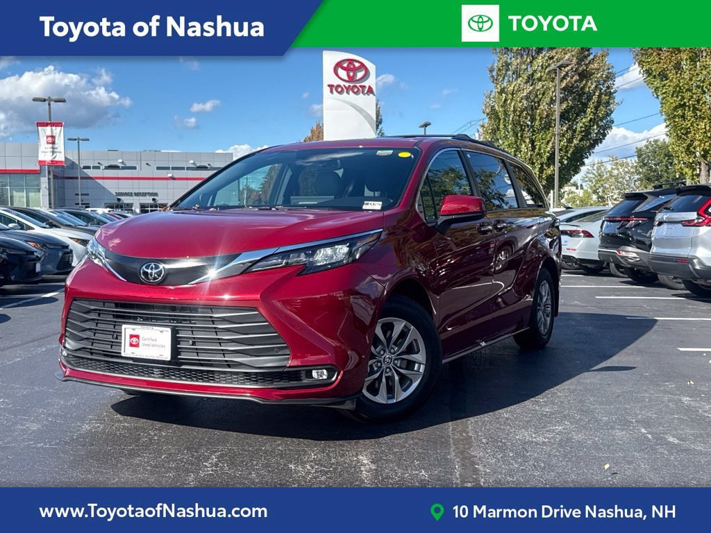 Certified 2026 Toyota Sienna XLE FWD image 1