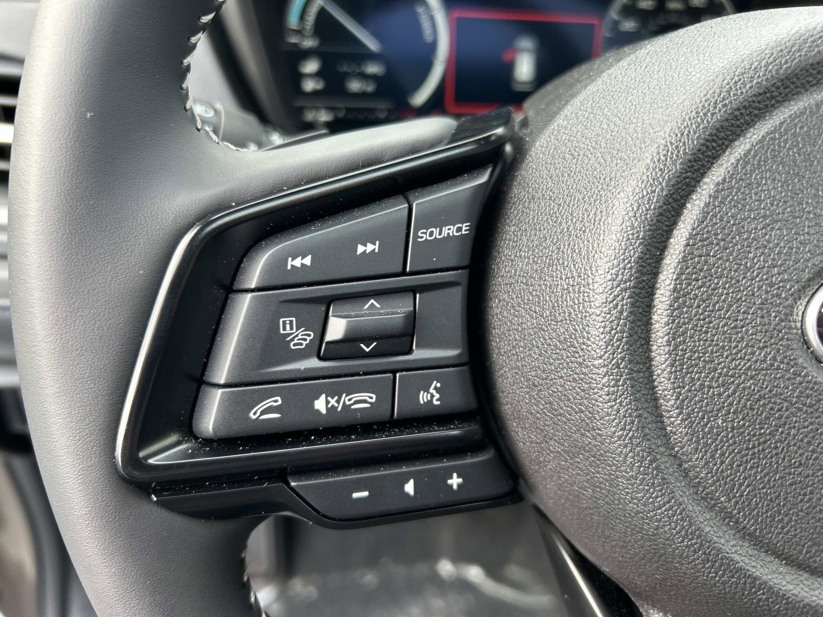 Certified 2025 Subaru Forester Premium image 18